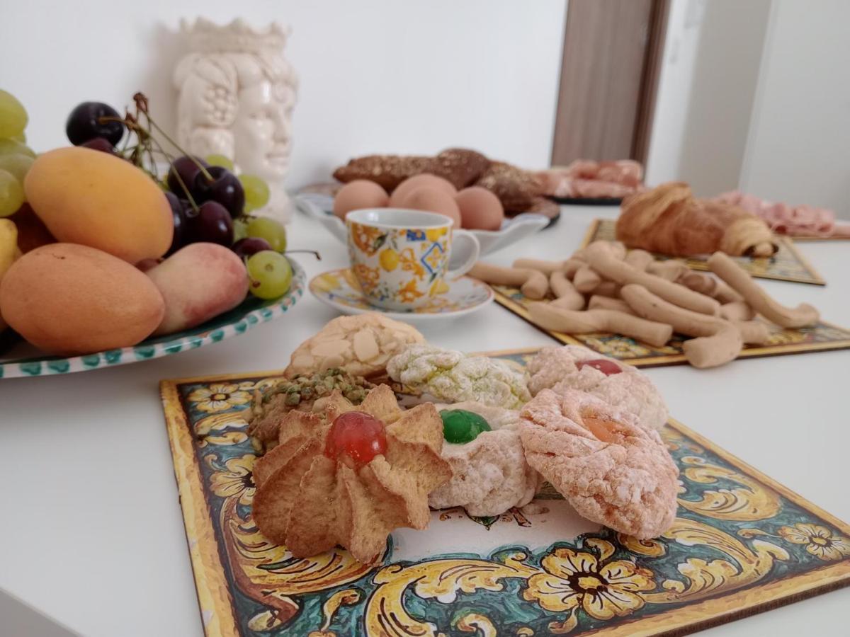 La Valigia Sul Letto Bed & Breakfast Catania Exterior photo