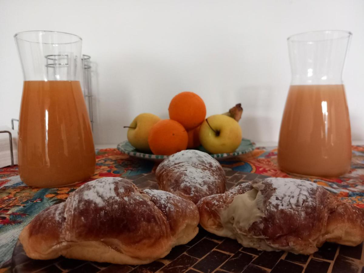 La Valigia Sul Letto Bed & Breakfast Catania Exterior photo