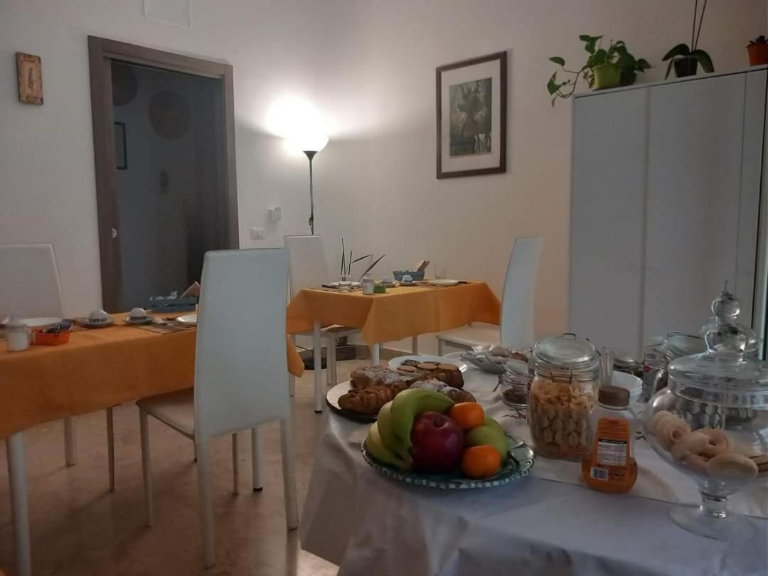 La Valigia Sul Letto Bed & Breakfast Catania Exterior photo